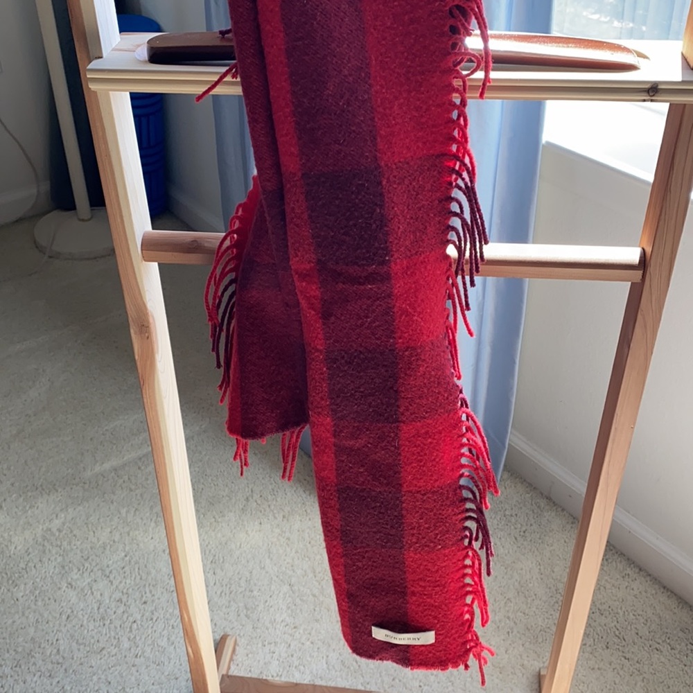 Burberry merino wool half mega check red scarf - Picture 3 of 5